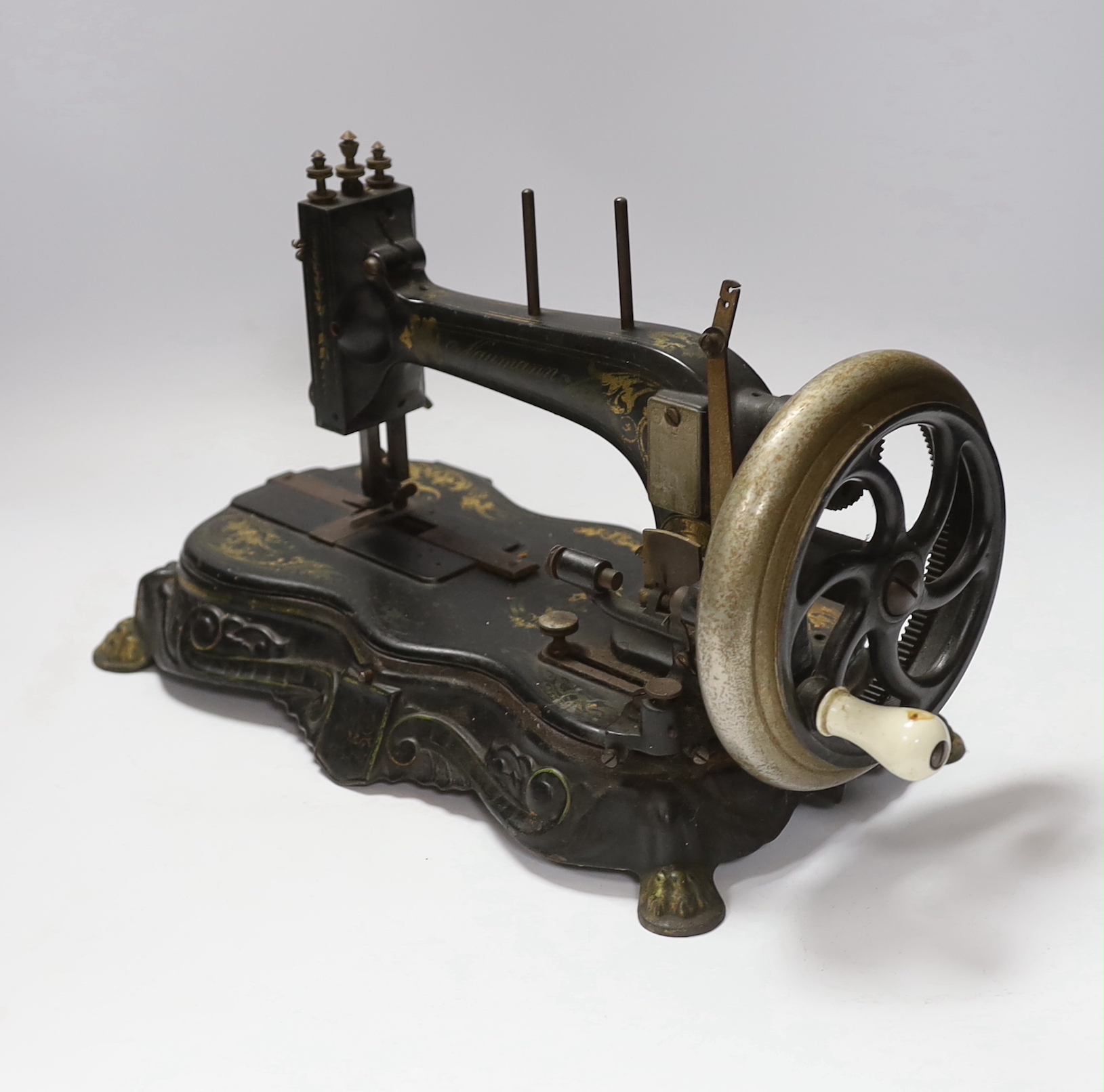 A Naumann portable sewing machine, pre WWI, cased